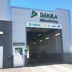 DEKRA-Uddevalla-bilbesiktning-bilprovning